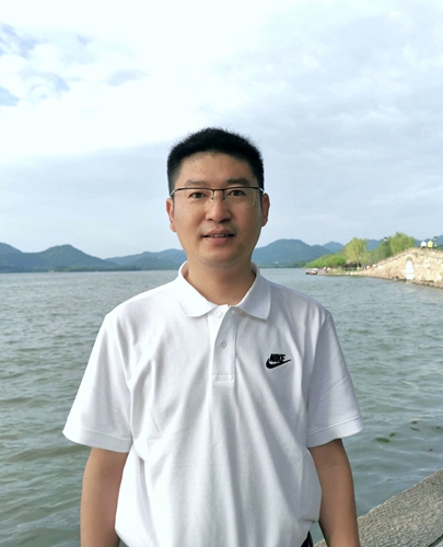 c7067060cda74b739eddc2995c86be0f.jpg 王建国_副本.jpg