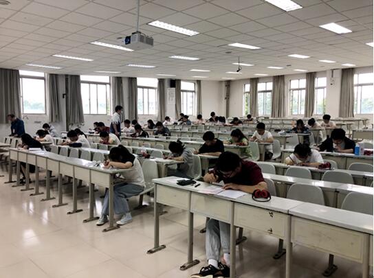 552a3ef42f514f76a2bd989fbf0ae21f.jpg 2.jpg